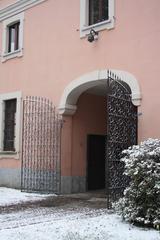 Cancelletto gate on a street