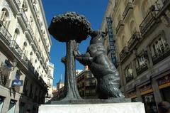 El Oso y el Madroño sculpture in Puerta del Sol, Madrid