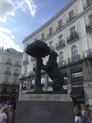 Statue of the Bear and the Strawberry Tree in Madrid 2023