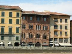 Palazo Agostini building facade in Pisa