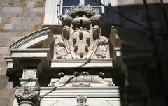 Medici coat of arms on Palazzo Gambacorti portal in Pisa