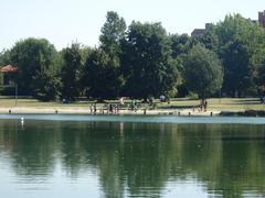 Parco delle Cave in Milan with bathers