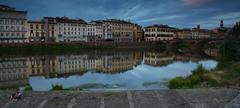 Ponte alla Carraia bridge over the Arno river