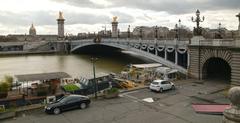 Paris city view with Eiffel Tower in the background