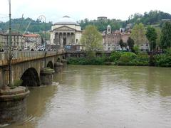 Ponte Vittorio Emanuele I in Turin