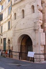 Puerta Leoni en Verona