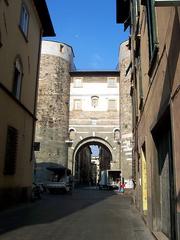 Lucca Porta S. Gervasio