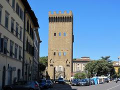 Torre di San Niccolò in Piazza Poggi