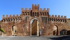 Porta Tufi in Siena, Tuscany