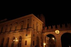 I Portoni della Brà and Palazzo della Gran Guardia at night