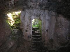 Rocca della Verruca ingress cella ovest interior