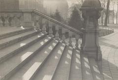 Main entrance staircase of the Colonial Institute, Mauritskade