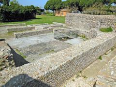 Sala con esedra presso gli hospitalia delle Terme Taurine a Civitavecchia