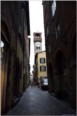 narrow medieval streets in Lucca, Italy