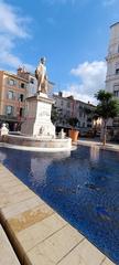 Monument Fontaine in Cannes city center