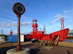 Tidal-powered lunar clock Alunatime and lightship LV93 at Trinity Buoy Wharf, London