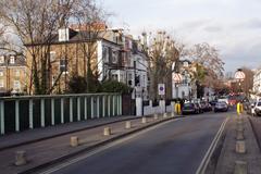 Addison Gardens railway bridge