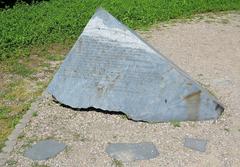 side view of the obelisk at Anielewicz Mound