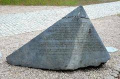 Side view of the obelisk at Anielewicz Mound in Warsaw