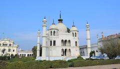 Chhota Imambara exterior view in Lucknow