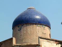 Neeli Gumbad close-up