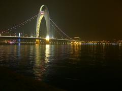 Liede Bridge in Guangzhou at dusk