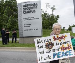 Memorial Day anti-nuclear proliferation rally