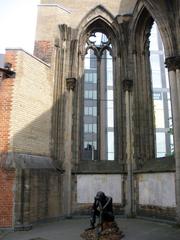 southern choir of St. Nicholas' Church in Hamburg with the sculpture 'Test' by Edith Breckwoldt