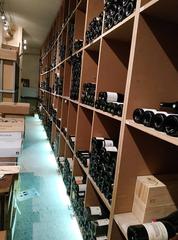 Wine storage in Nîmes