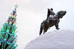 Yuri Dolgorukiy monument during New Year 2009