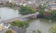 Alte Brücke in Frankfurt with river view and buildings