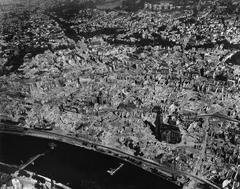 Aerial view of Frankfurt's old town destroyed in June 1945