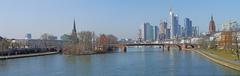 Alte Brücke in Frankfurt am Main (2013) viewed from Ignatz-Bubis-Brücke