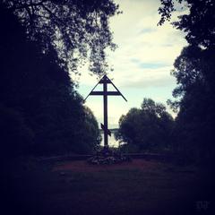 Memorial crucifix on the bank of Peryn