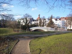 Beautiful parks and paths near the Altonaer Balkon in Hamburg