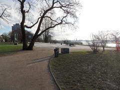 Lookout point Altonaer Balkon in Hamburg-Altona looking east