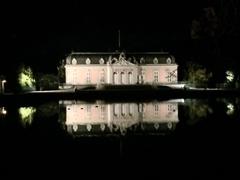 Schloss Benrath main building with reflection