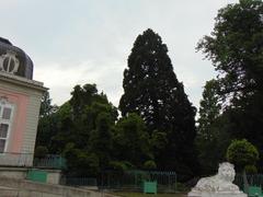 View of Benrather Park entrance with lion statue