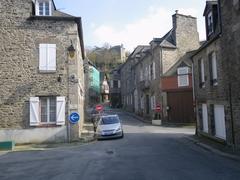 Scenic Rue de Dinan street view