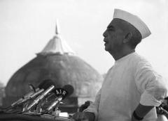 Prime Minister Chaudhary Charan Singh addressing nation from Red Fort on Independence Day 1979