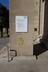 Bananensprayer Thomas Baumgärtel art installation at Museum Kunstpalast entrance in Düsseldorf, 2016