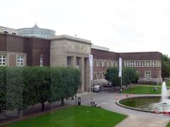 Museum Kunst Palast East facade