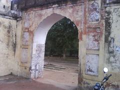 Main entrance to Aam Khas Bagh