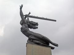 Warsaw Monument of the Heroes of Warsaw 1939-45 in Plac Teatralny