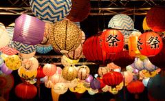 Night Noodle Markets at Alexandra Gardens in Melbourne with decorated lanterns