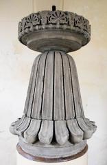 Allahabad pillar capital abacus with 19th century base