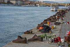 Paseo de los Zapatos en el Danubio, Budapest, Hungría