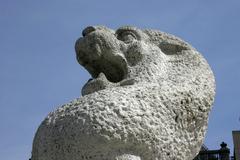 Amsterdam lion statue head