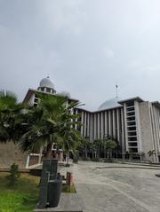 Masjid Istiqlal Jakarta exterior view