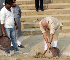 PM Modi participates in Shramdaan at Assi Ghat Varanasi